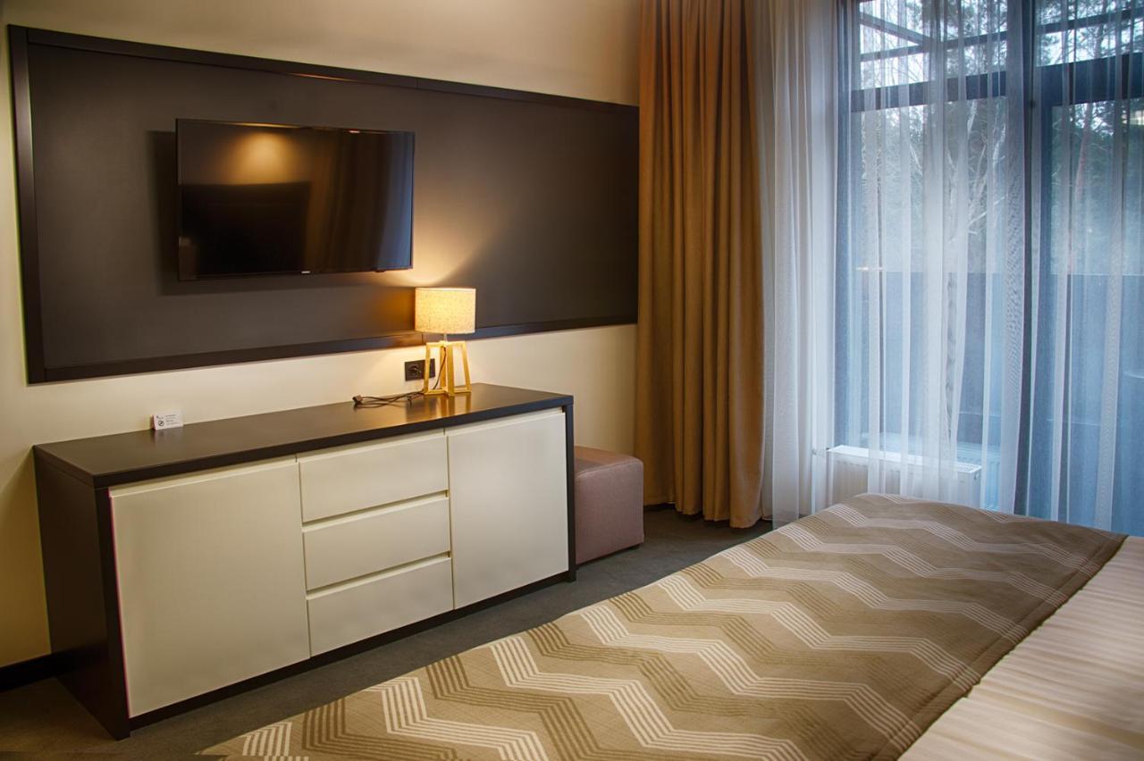 Sobi Hotel Вышгород Экстерьер фото