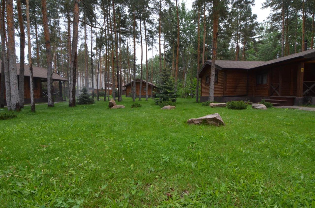 Sobi Hotel Вышгород Экстерьер фото